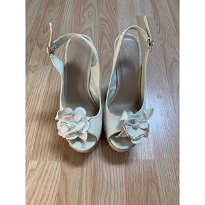 Cream Floral Wedges